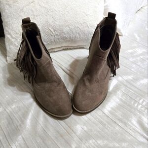 Fringe Brown Ankle Boots By Faded Glory. Size 8 EUC!!